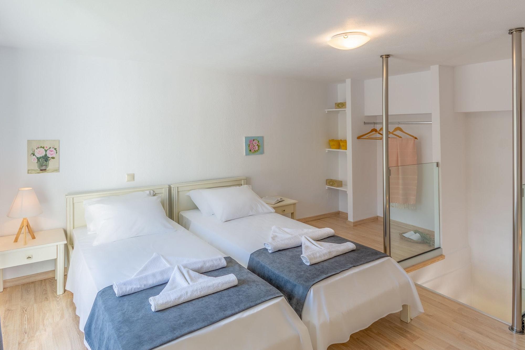 Happiness Apartments Hersonissos  Eksteriør billede